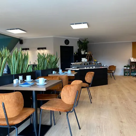 Zur Bever Hotel 3*