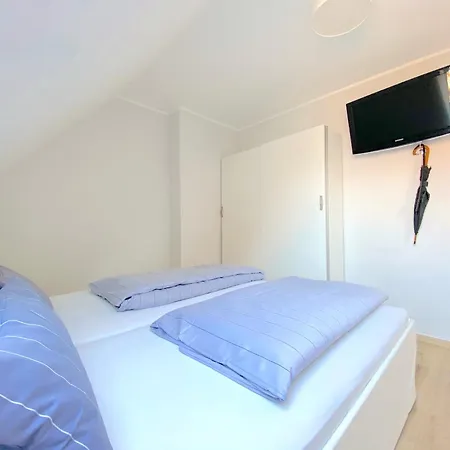 Zur Bever Hotel 3*